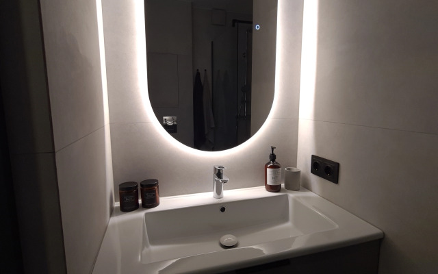 Квартира новая в центре RomanovApart