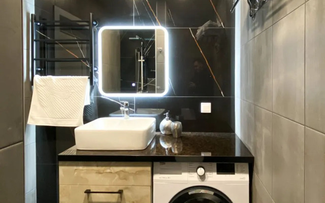 Апартаменты с кроватью и панорамными окнами, 14 этаж