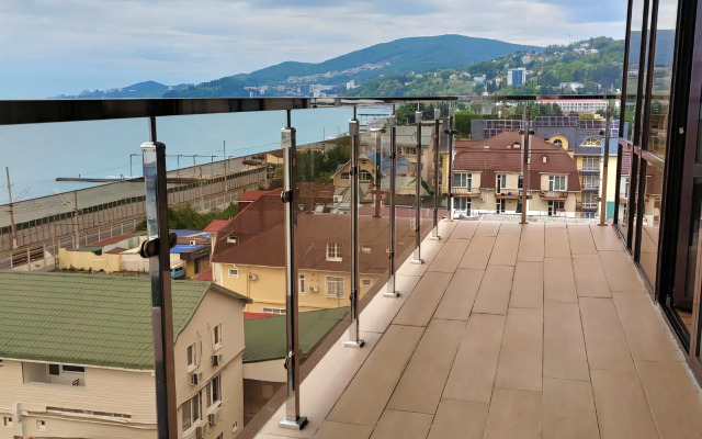 Uyutnaya Yevro-Dvushka U Morya S Panoramnym Vidom