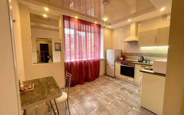 Yarkaya Kvartira V Tsentre Goroda S Kofevarkoy Apartments