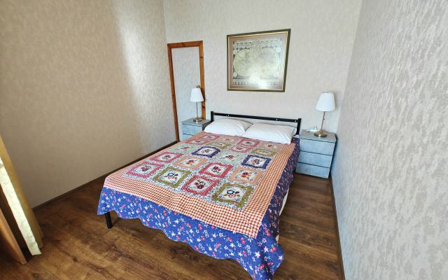 Na Ostrovskogo Apartments