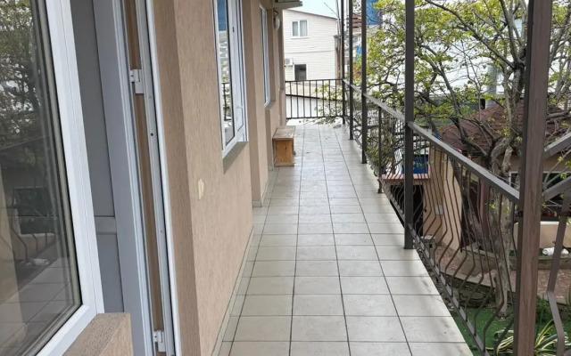 Dezhavyu Guest house