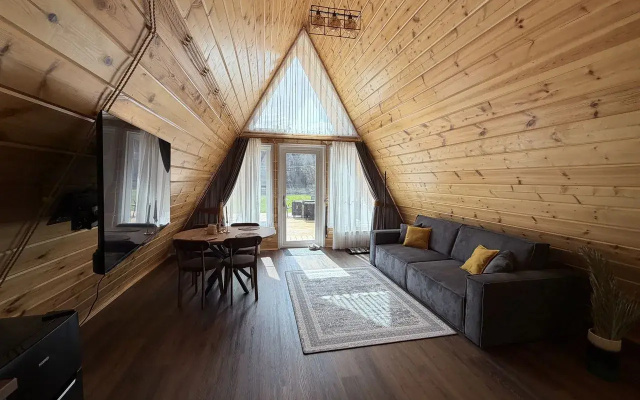 Частный дом A-frame Графит из дерева 4х местный Ривер Хаус