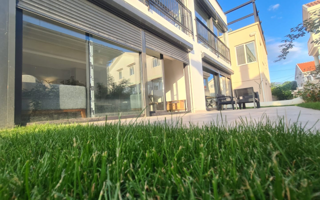 Tivat Terrace Suites Apartments