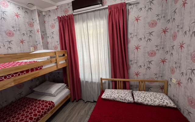 Hostel "svoi"