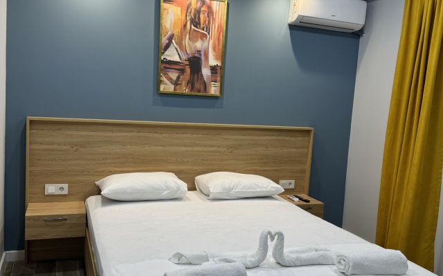 Adam Boutique Hotel