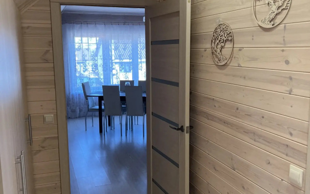 Частный Дом 28/2 На Степной Этаж с Отдельным Входом