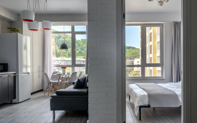 Uyutnaya vozle gornoj reki. Kvatro 28 Flat