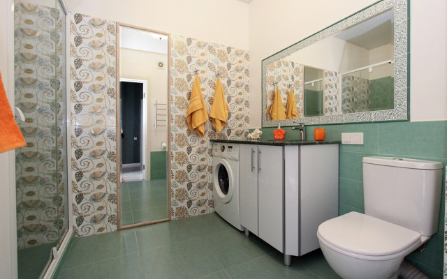 Roskoshnaya Dvukhkomnatnaya s Vidom na More v Feodosii Flat
