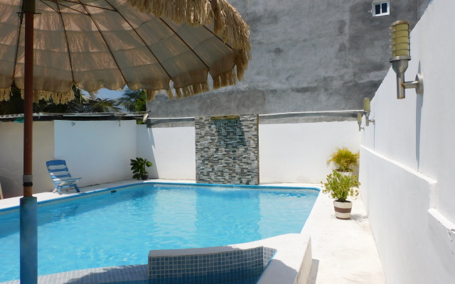 Отель Casa de Huespedes Nayomi By Rotamundos