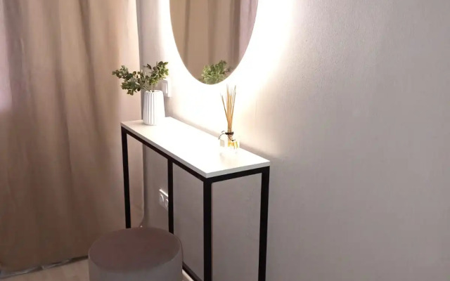 Prostornaya 1K S Konditsionerom Flat
