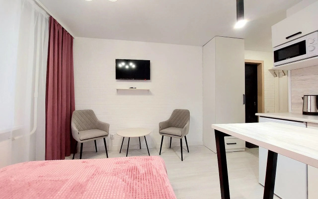 Apartamenty Stil'naa studia v novom gorode Ul'anovska u parka Pribreznyj