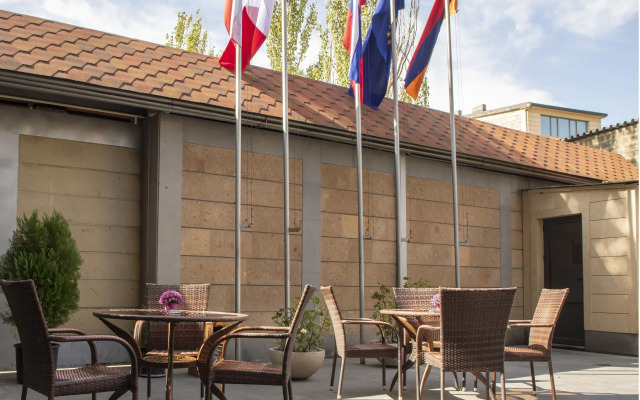 Grace Forum Hotel