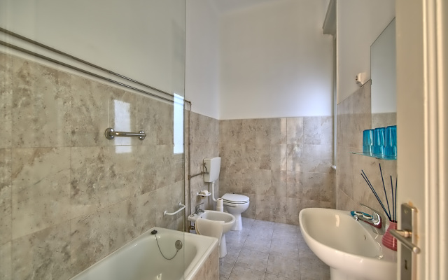 Refurbished Kings - City Center Apartments