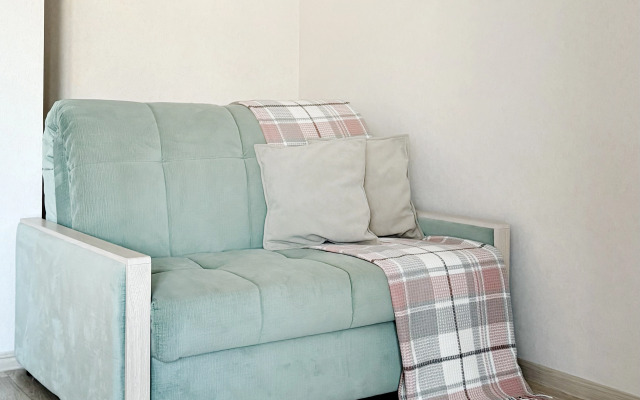 Na Vzlyotnoy Ulitse 7l Flat