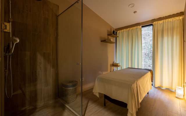 Riverside Resort&spa