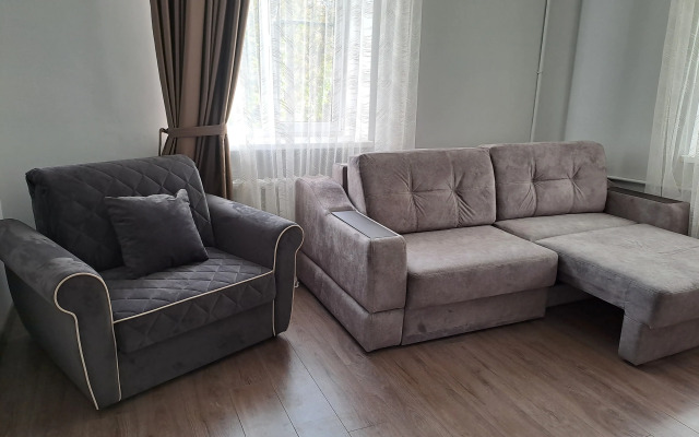 2-kh komnatnaya r-n Dubravy Flat