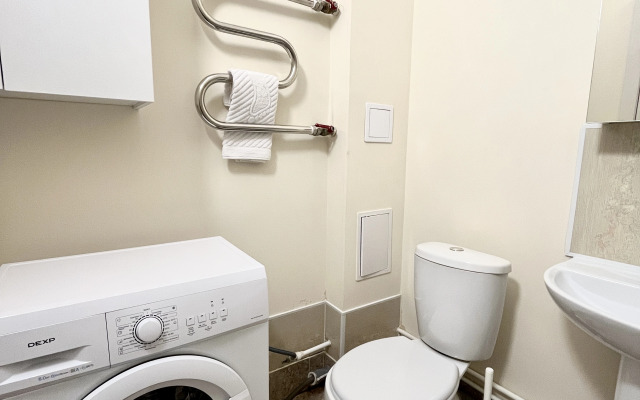 Unique Apart Bavariya ryadom s ZhK Tom. GTsS Kuzbass. Oblastnym sudom i Tennisnym tsentrom na Bavarskoy 6/1 Apartments