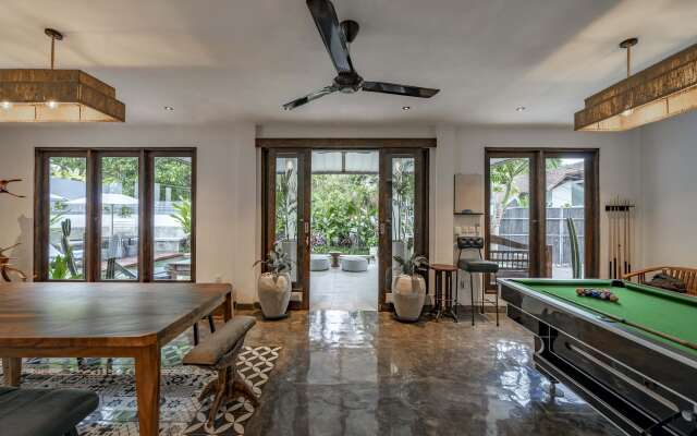 Вилла Gang Bima - Unique Retro Seminyak Private Mansion