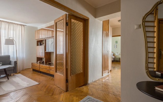 Апартаменты Кварт-Отель, Украинский б-р, 5