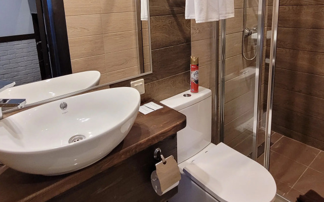 Gostinitsa Amsterdam na Tukaya Hotel