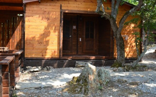 Mozhzhevelovyiy Ray Hotel