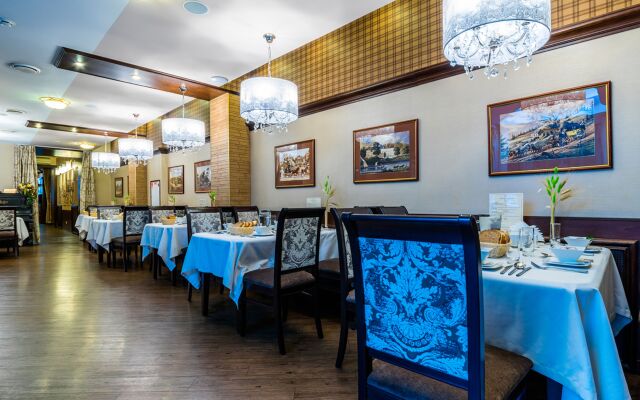 Cronwell Inn Stremyannaya Hotel