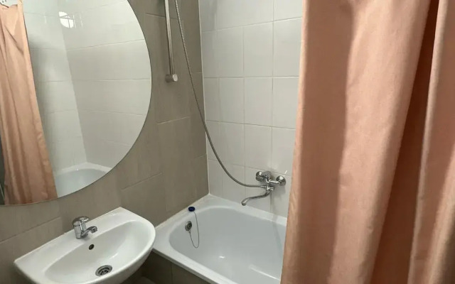 Na Monastyrskoy 46 Flat