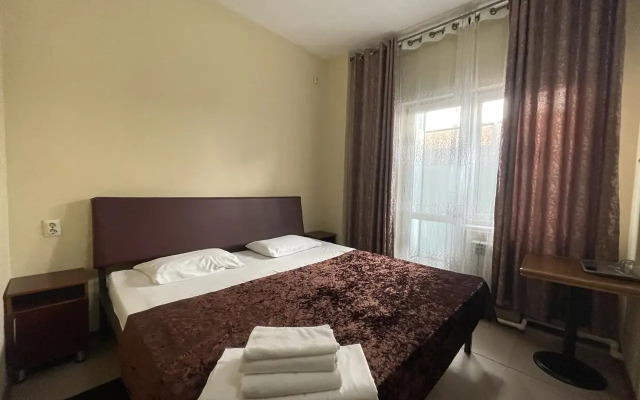 Avrora Hotel