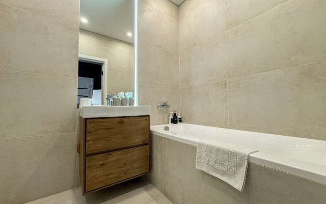 46m U Akvaparka Salut 203 Apartments
