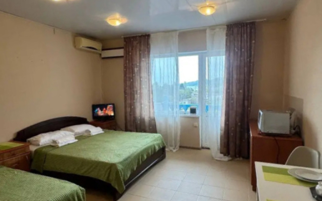 Uyutnaya Studiya Na Beregu Morya Flat