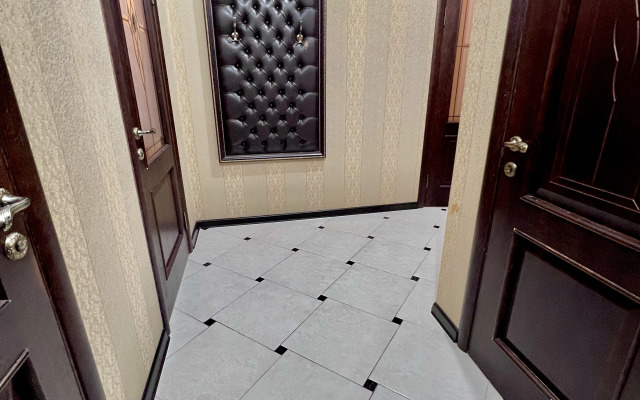 U Morya Khalilova 48b Flat