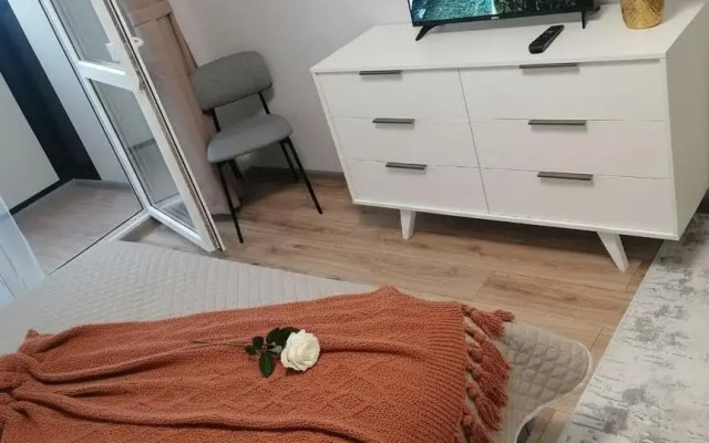 Квартира Яблоневые Сады на Загоровского