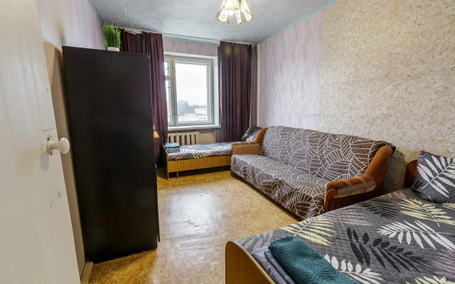 Квартира Двухкомнатная SmolSutki на Нормандии-Неман д.30