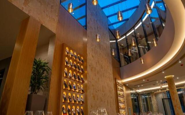 Duomo Resort Hotel