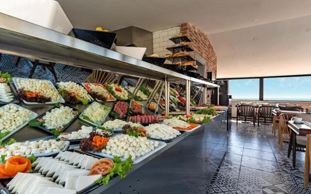 Отель Interstar