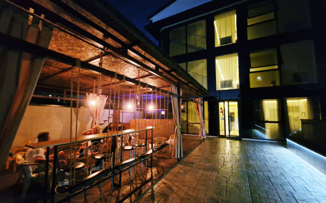 Bluewave Hotel