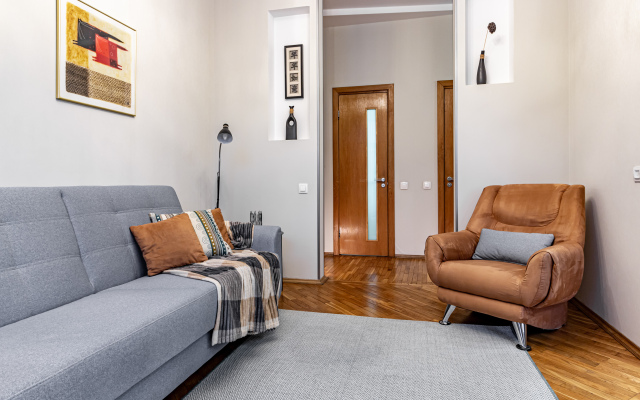 Nice Apartment Near Victory Square Metro Station Apartments