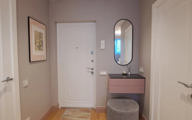 V Tsentre Sochi U Morya Apartment