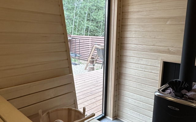 Mini-Dom S Baney I Chanom V Istre Private house