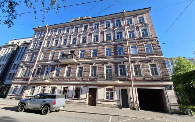 Studiya U Metro Baltiyskaya Apartments