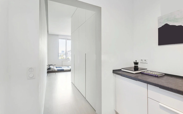 Апартаменты Светлое лофт пространство для отдыха в мегаполисе