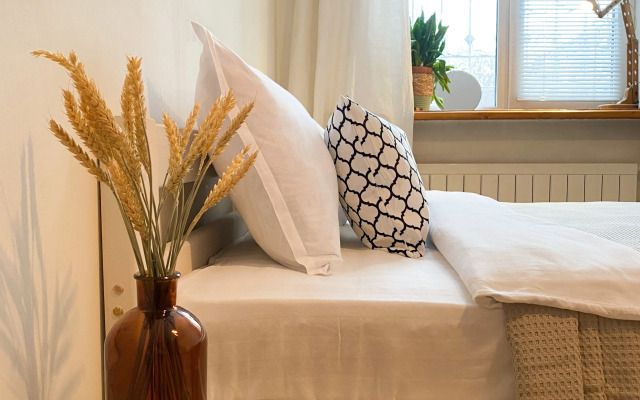 Na Bolshoy Oktyabryskoy Flat