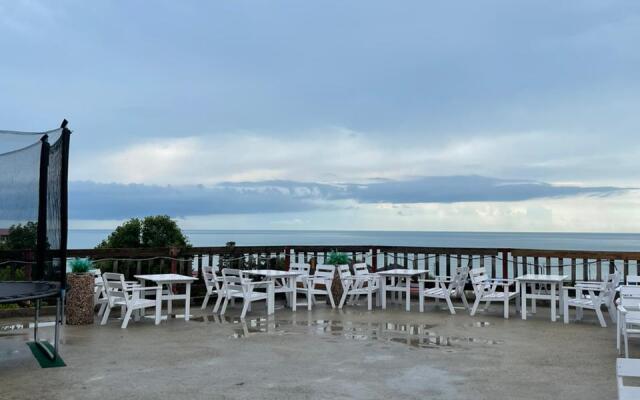Dinastiya Guest House