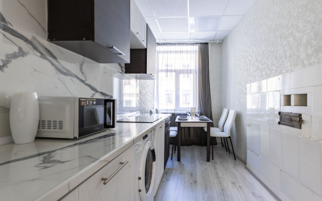 Imperial Apartment at the Hermitage 4 bedrooms 14 guests