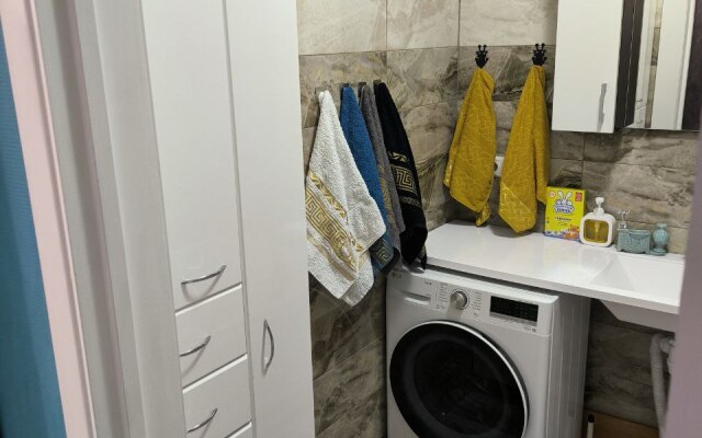 Apartamenty Komfort Na Anny Akhmatovoy 11/1 Flat
