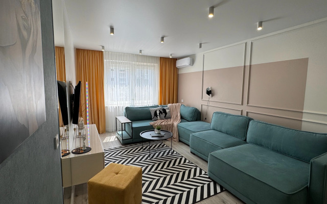Na Kurchatova 24 - 2 Komnatyi Apartments