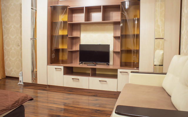 Dvukhkomnatnaya Ryadom S Almazova Flat