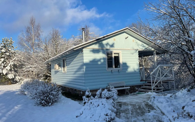 Частный дом Домик у воды