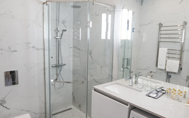 The White Residence Guest House